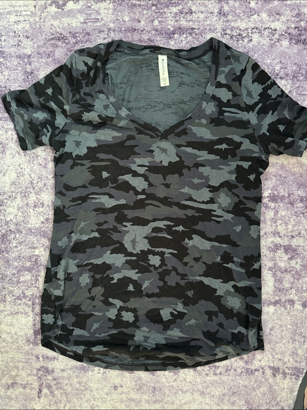 Athleta Women's Black & Gray Camo V-Neck Short Sleeve Tee